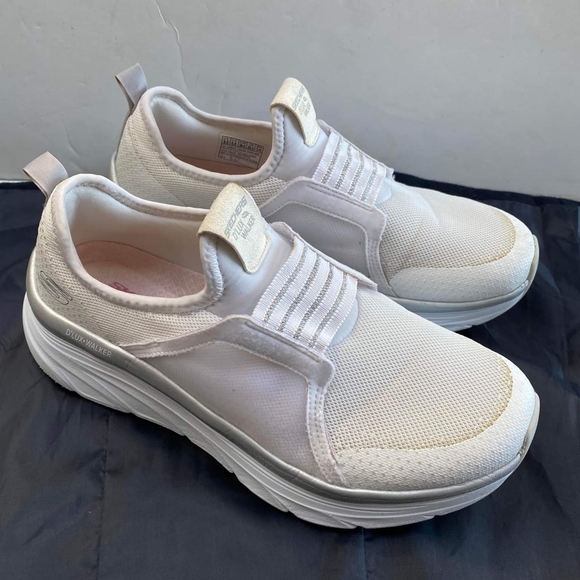 Skechers 149013 White Womens D'lux Walker Size 8.5M Sneakers Shoes Casual - Picture 8 of 14